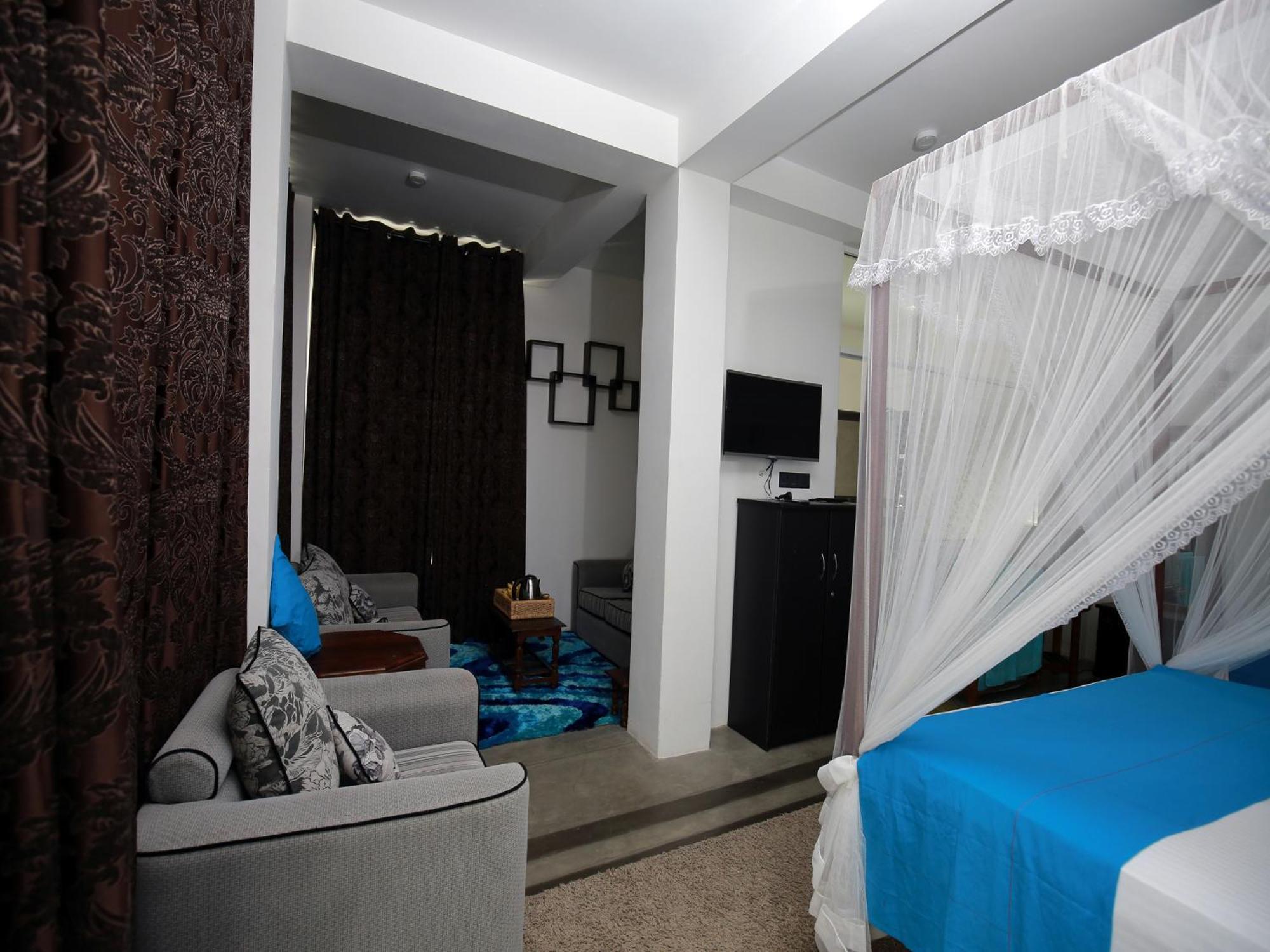 Crystal Oceanic Hotel อาฮานกามา ภายนอก รูปภาพ
